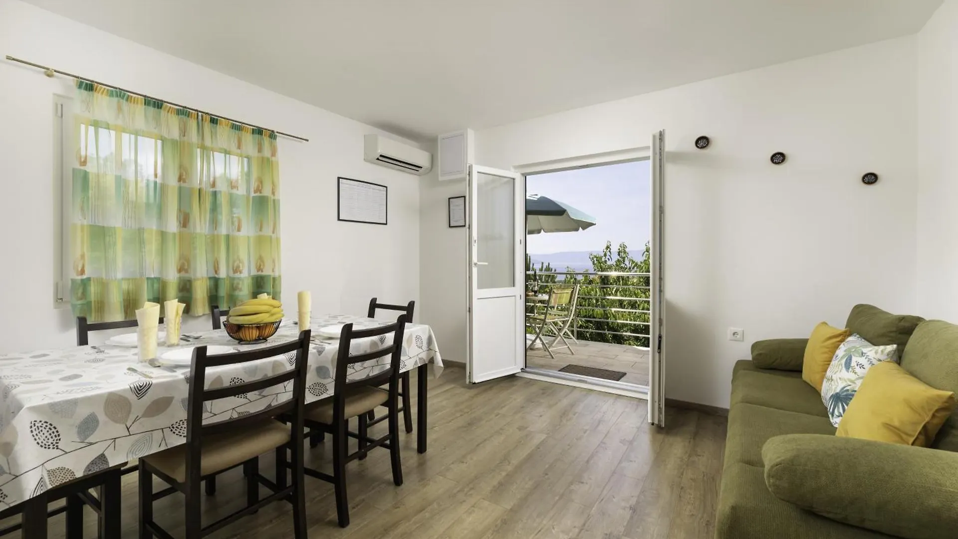 Apartments With A Swimming Pool , Krk - 22249 Sveti Vid-Miholjice