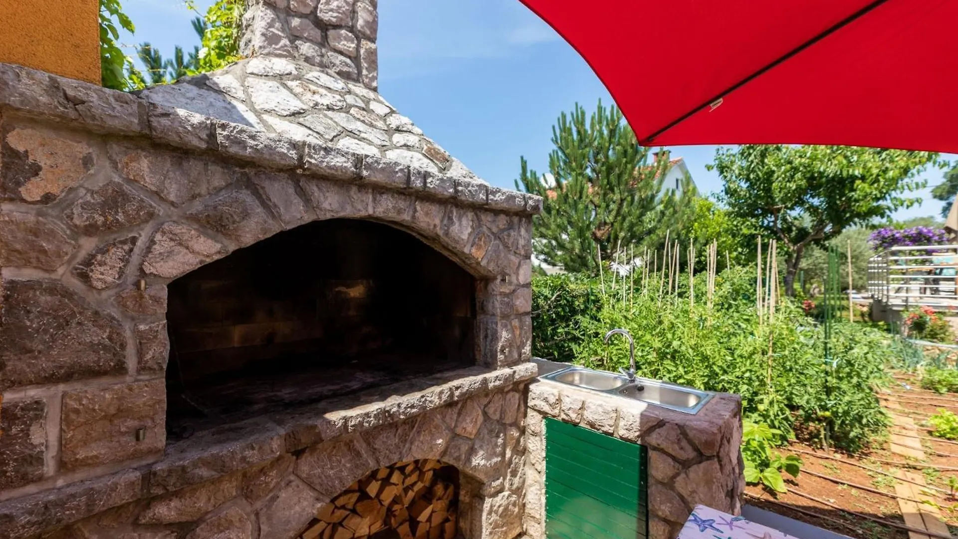 Apartments With A Swimming Pool , Krk - 22249 Sveti Vid-Miholjice