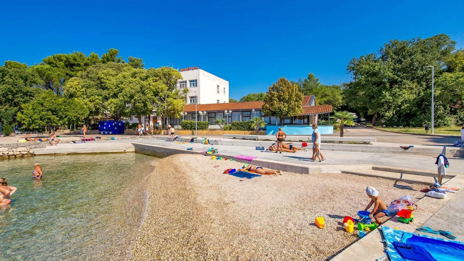 Apartments With A Swimming Pool , Krk - 22249 Sveti Vid-Miholjice
