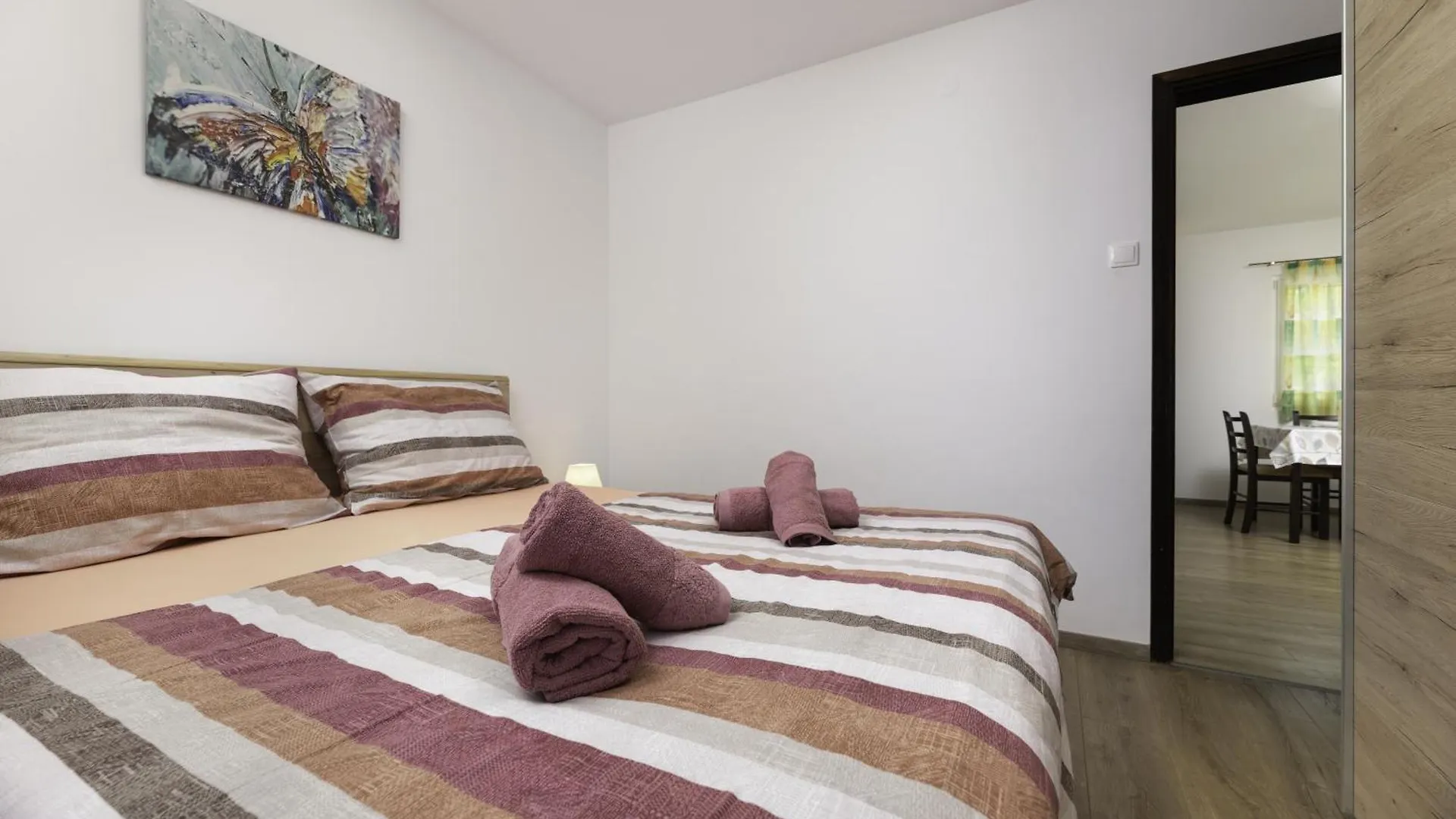 Apartments With A Swimming Pool , Krk - 22249 Sveti Vid-Miholjice