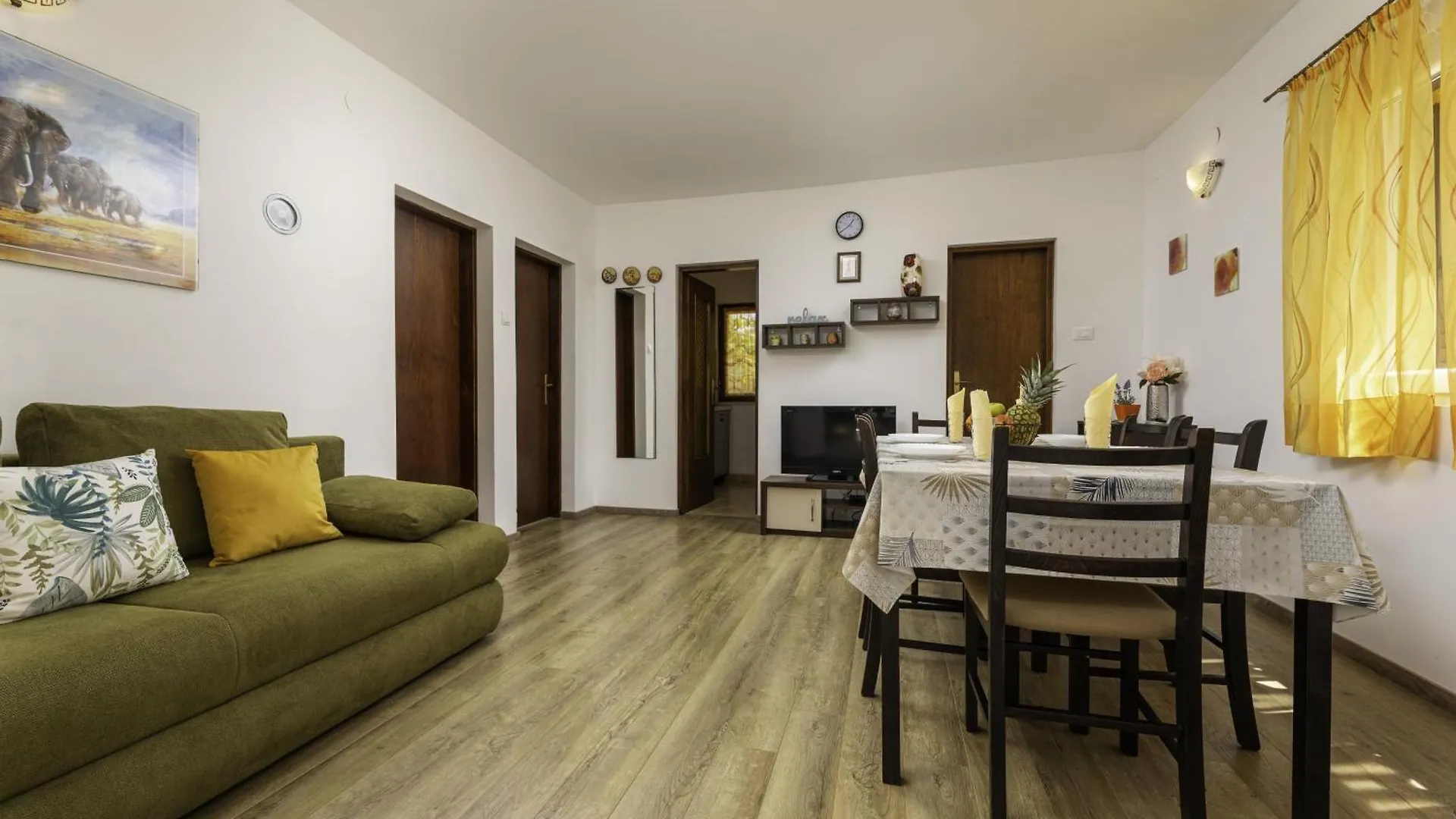 Apartments With A Swimming Pool , Krk - 22249 Sveti Vid-Miholjice